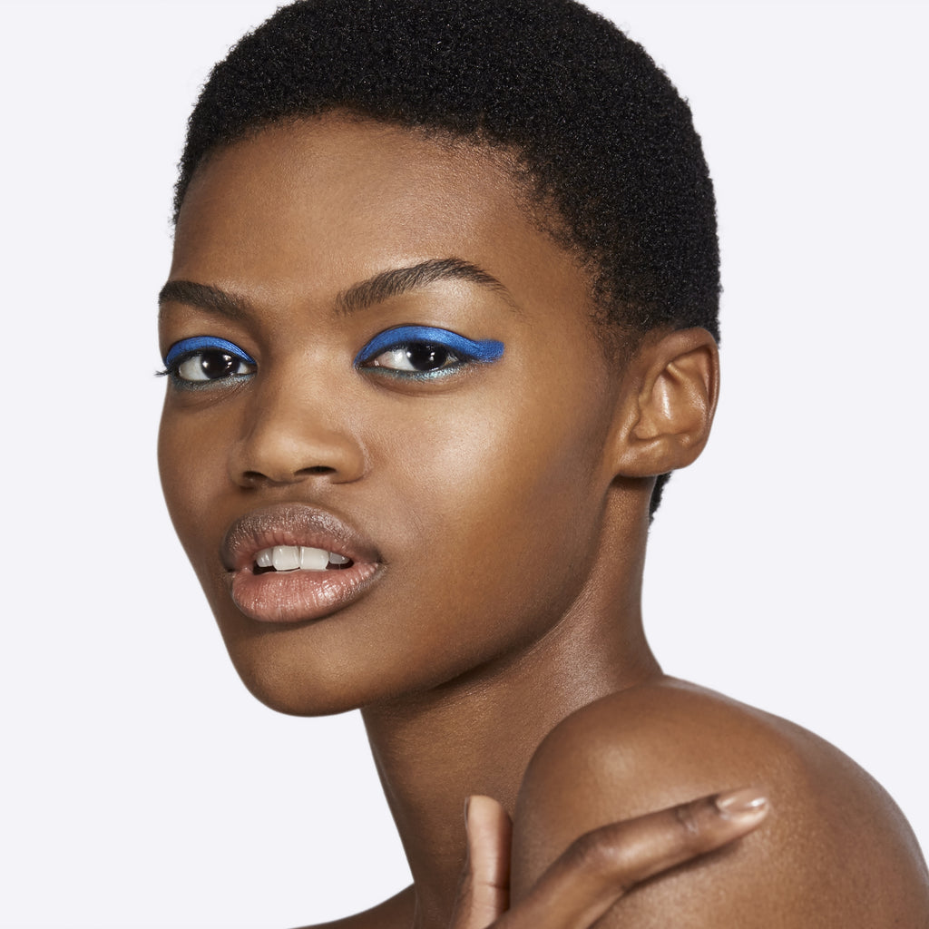 M·A·C Studio Face and Body Foundation 120 ml - Polished Daily Care