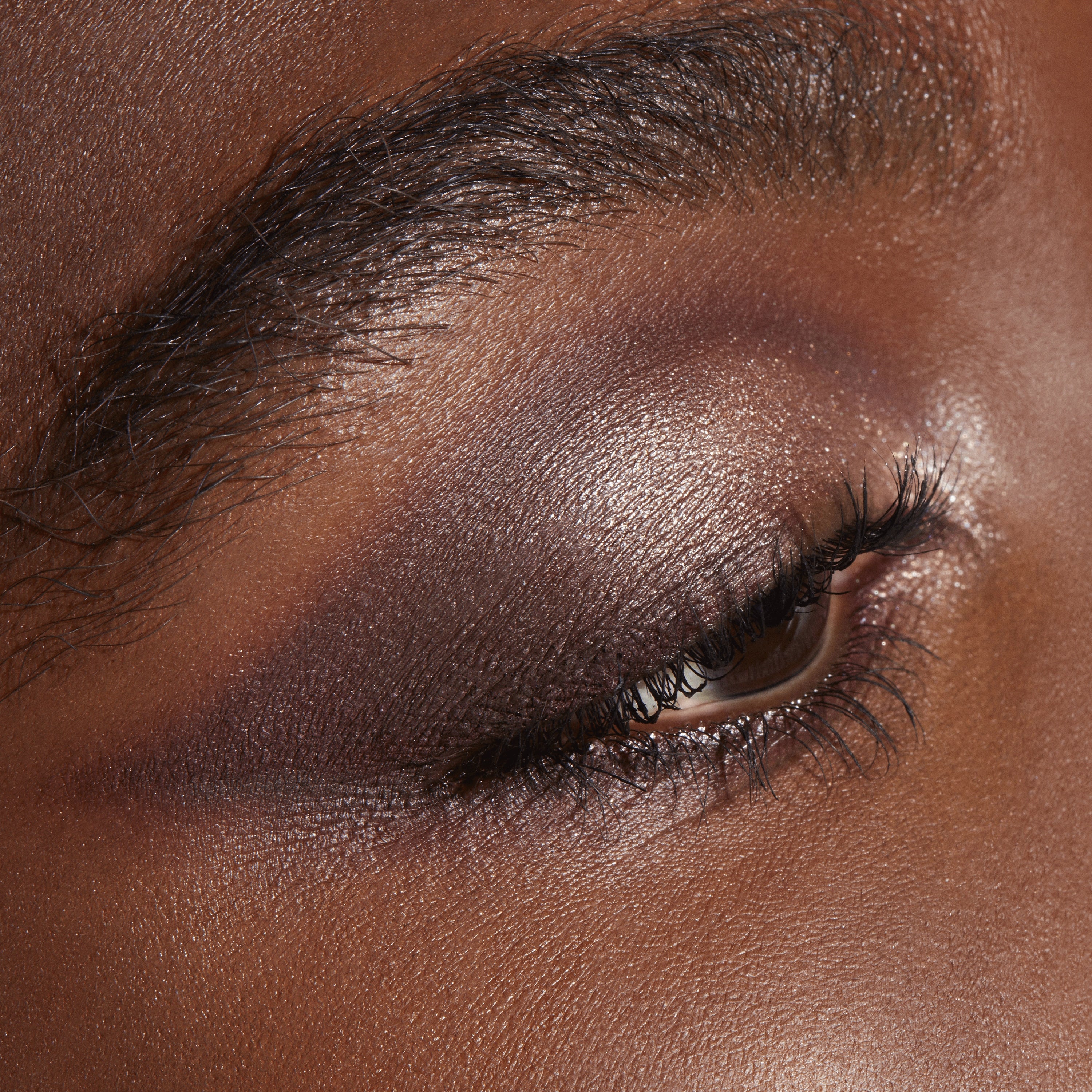Connect In Colour Eye Shadow Palette: Embedded in Burgundy - Smart Routine Choice