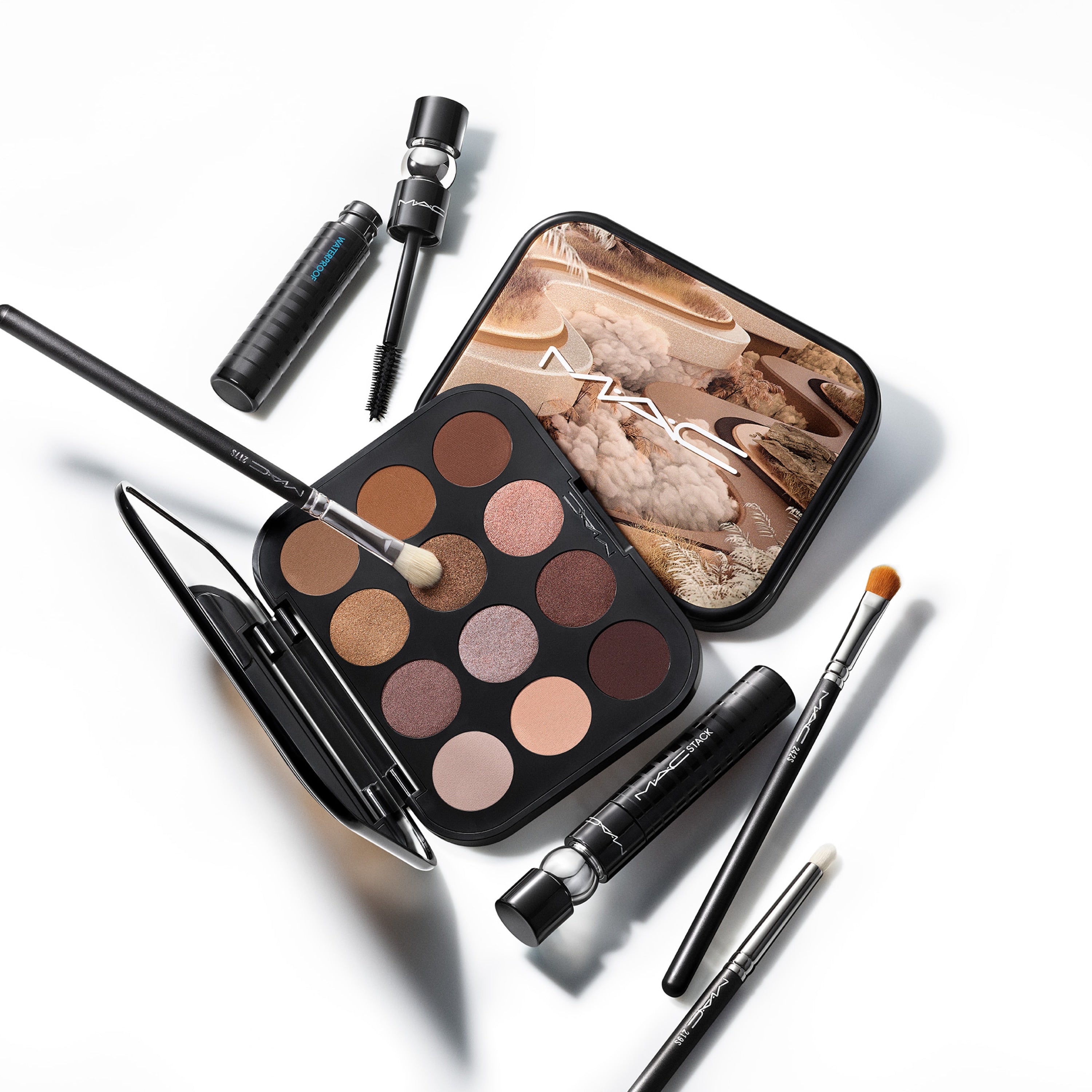 Connect In Colour Eye Shadow Palette: Unfiltered Nudes - Smart Routine Choice